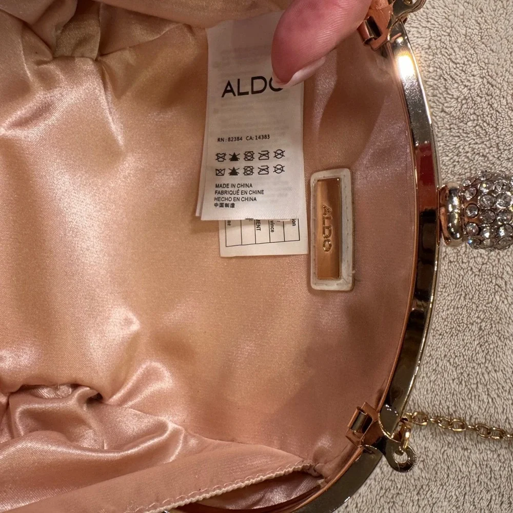 ALDO Pearl Rhinestone Clutch Bridal Wedding Guest Formal Party‎ Luxe Chic
